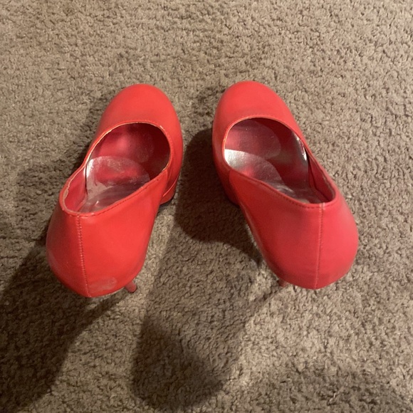 Woman’s Charlotte Russe  pink pumps size 8 - Picture 5 of 5